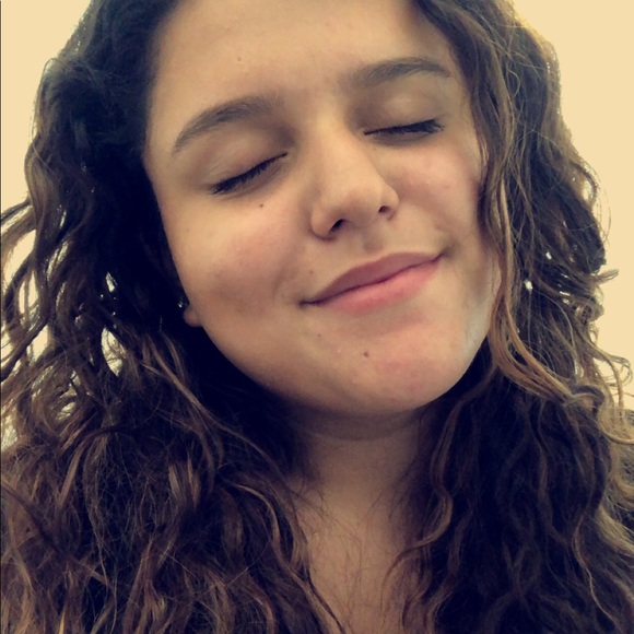 valentinaa_23